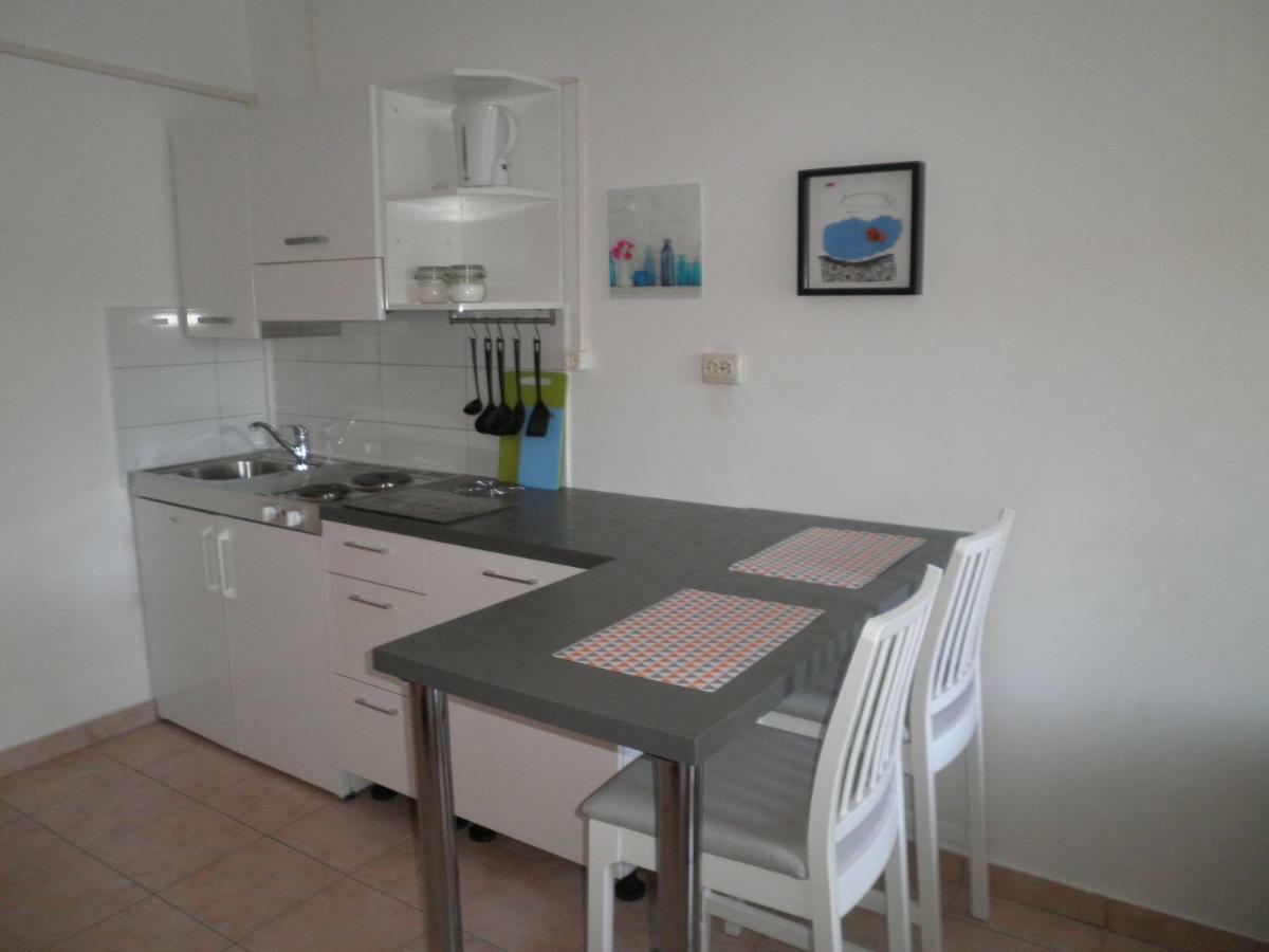 Apartment Zlata Раб Экстерьер фото